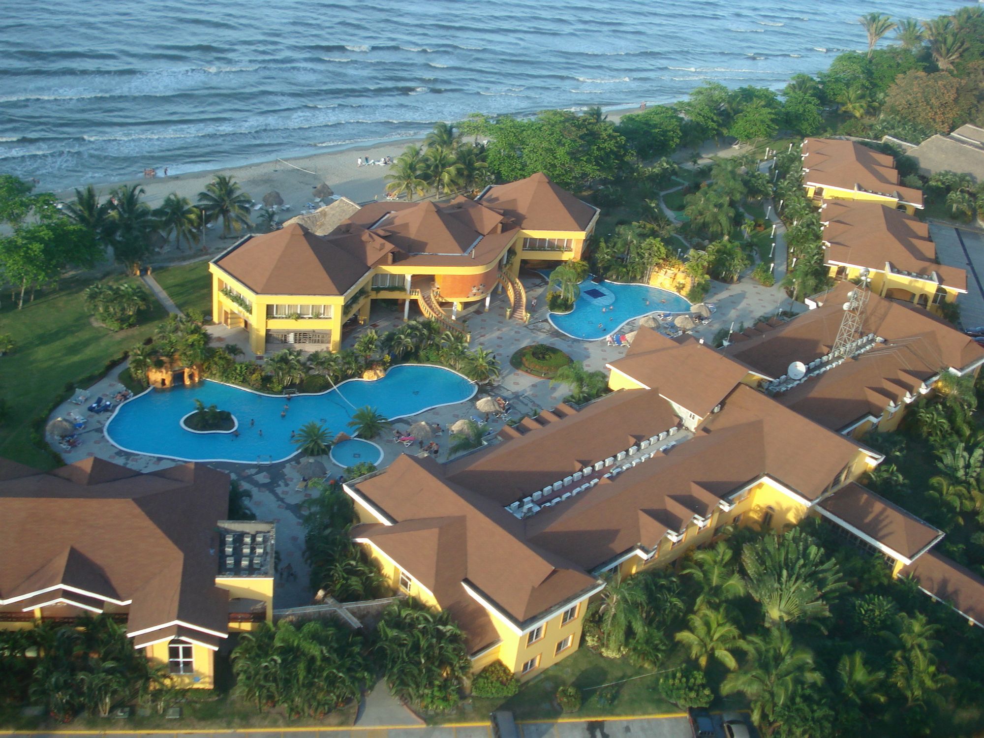Hotel Palma Real Sambo Creek Extérieur photo